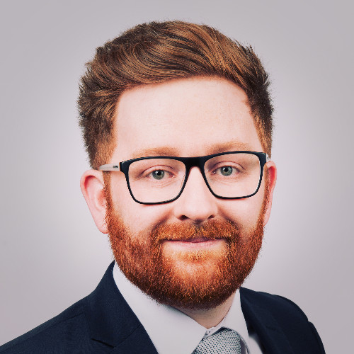 A headshot of Dale Wyllie.